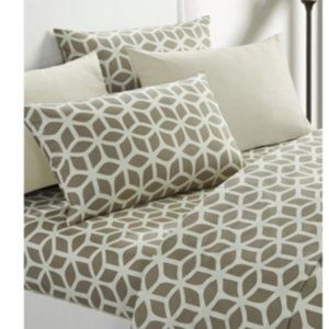 Chic Home Design Ronda Brushed Microfiber Queen-6 Piece Set